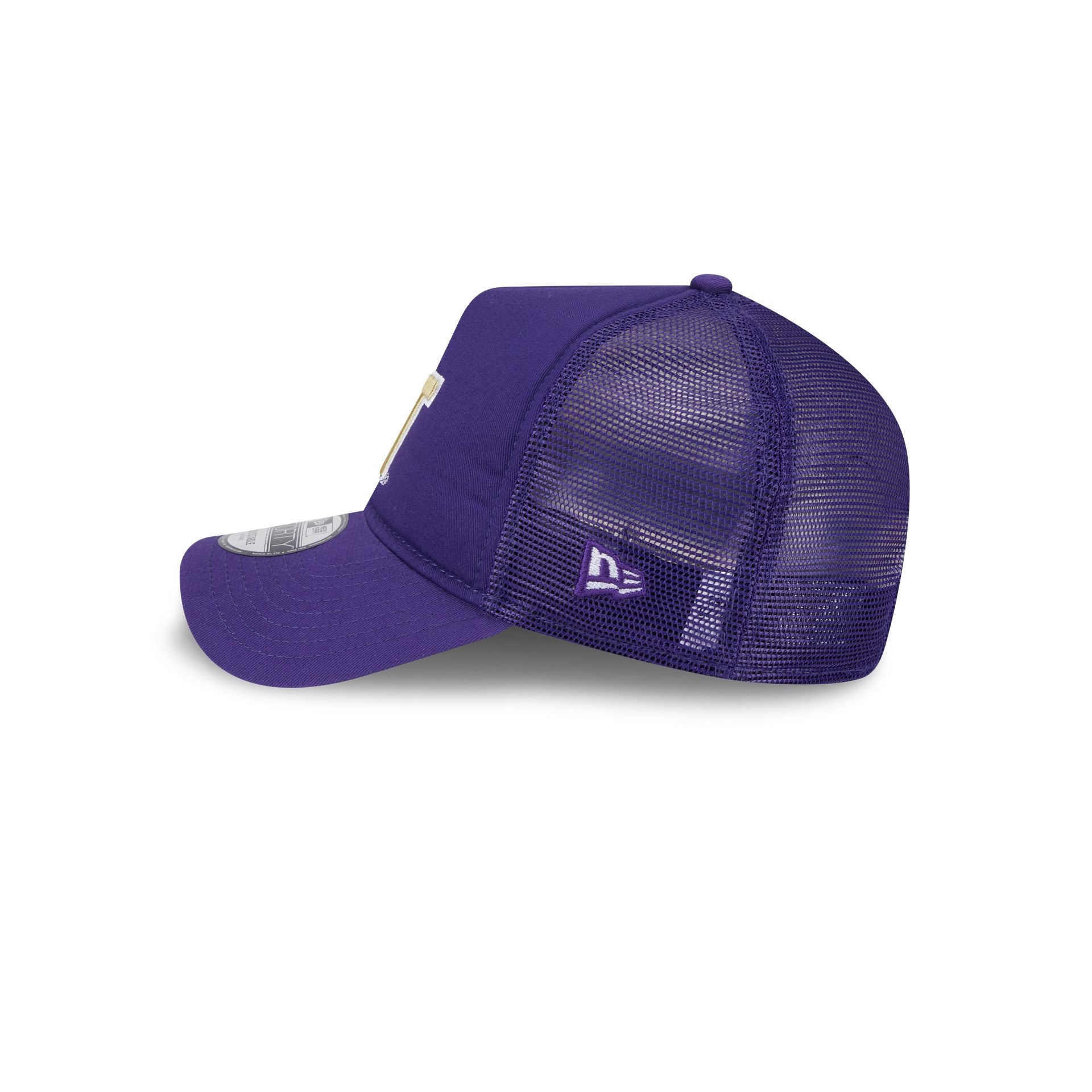 Washington Huskies Go-To 9FORTY A-Frame Trucker Hat - Image 8