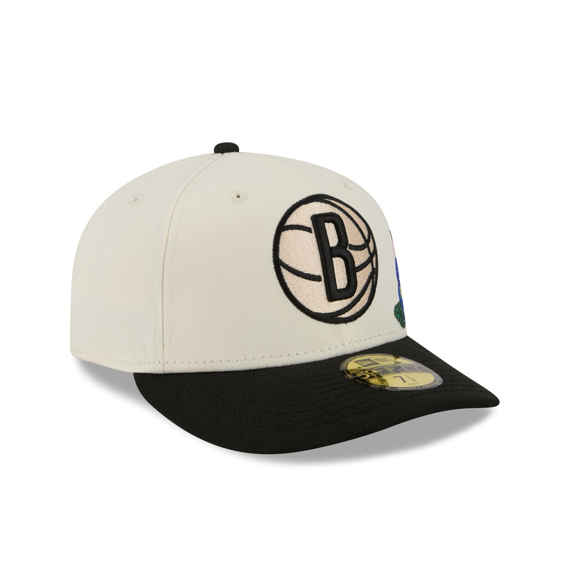Brooklyn Nets Tonal Florals White 59FIFTY Fitted Hat - Image 3