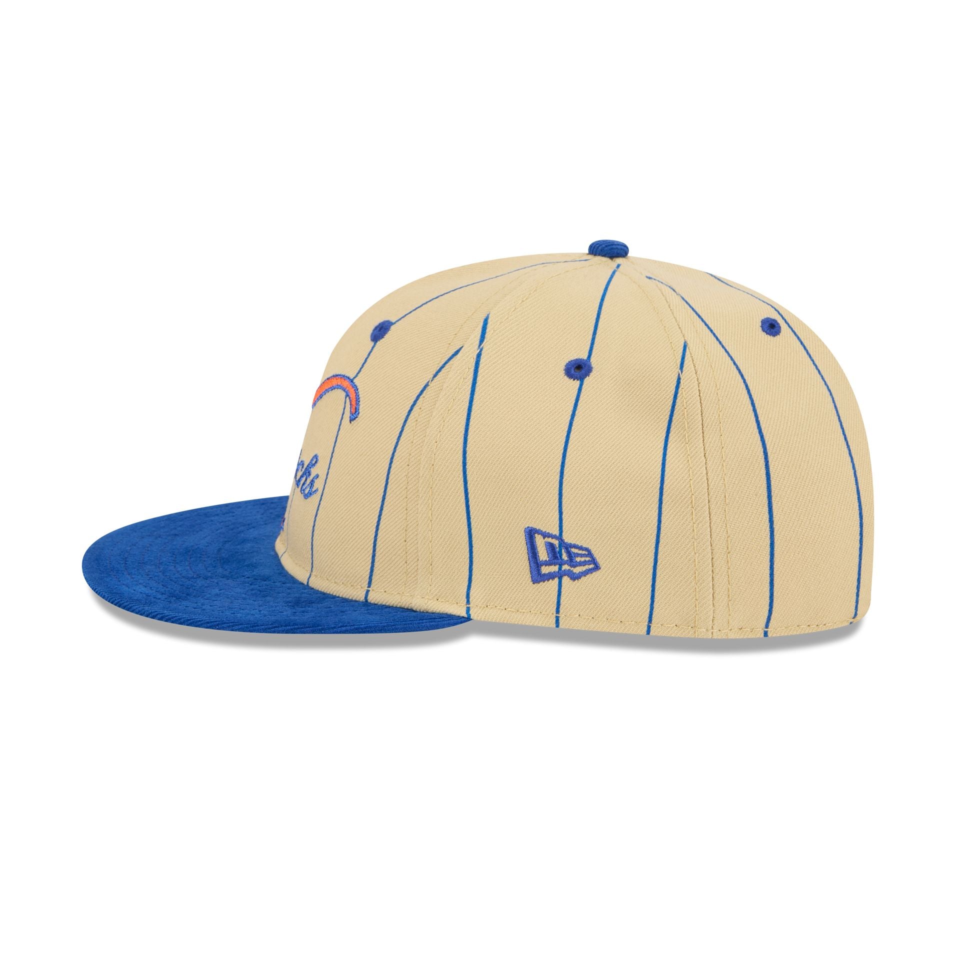 New York Knicks Pinstripe Script Retro Crown 9FIFTY Adjustable Hat - Image 4