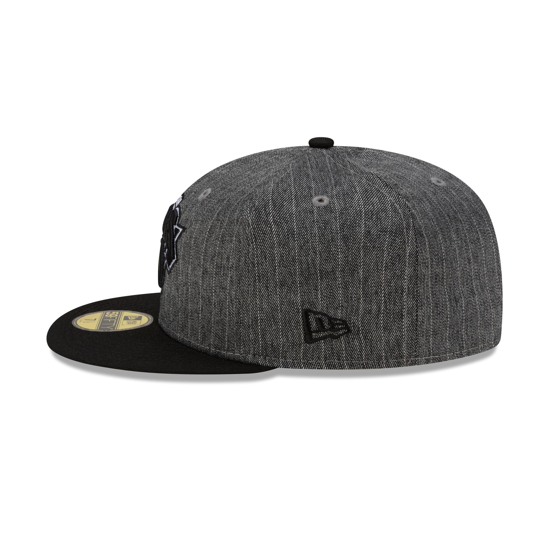 Just Caps Black Pinstripe New York Knicks 59FIFTY Fitted Hat - Image 4