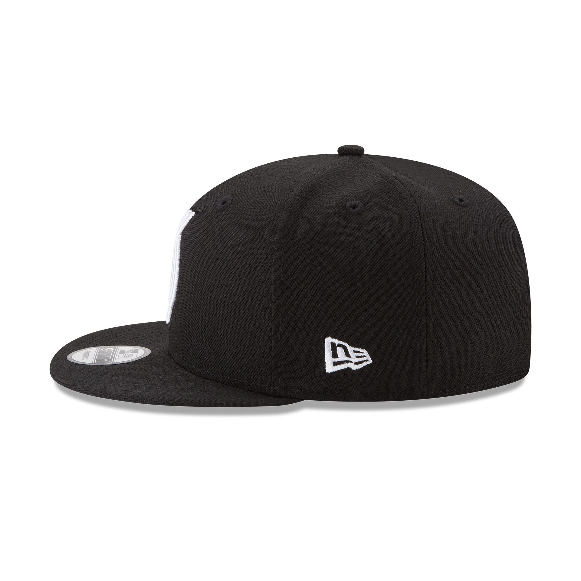 Portland Trail Blazers Basic Black & White 9FIFTY Snapback Hat - Image 4