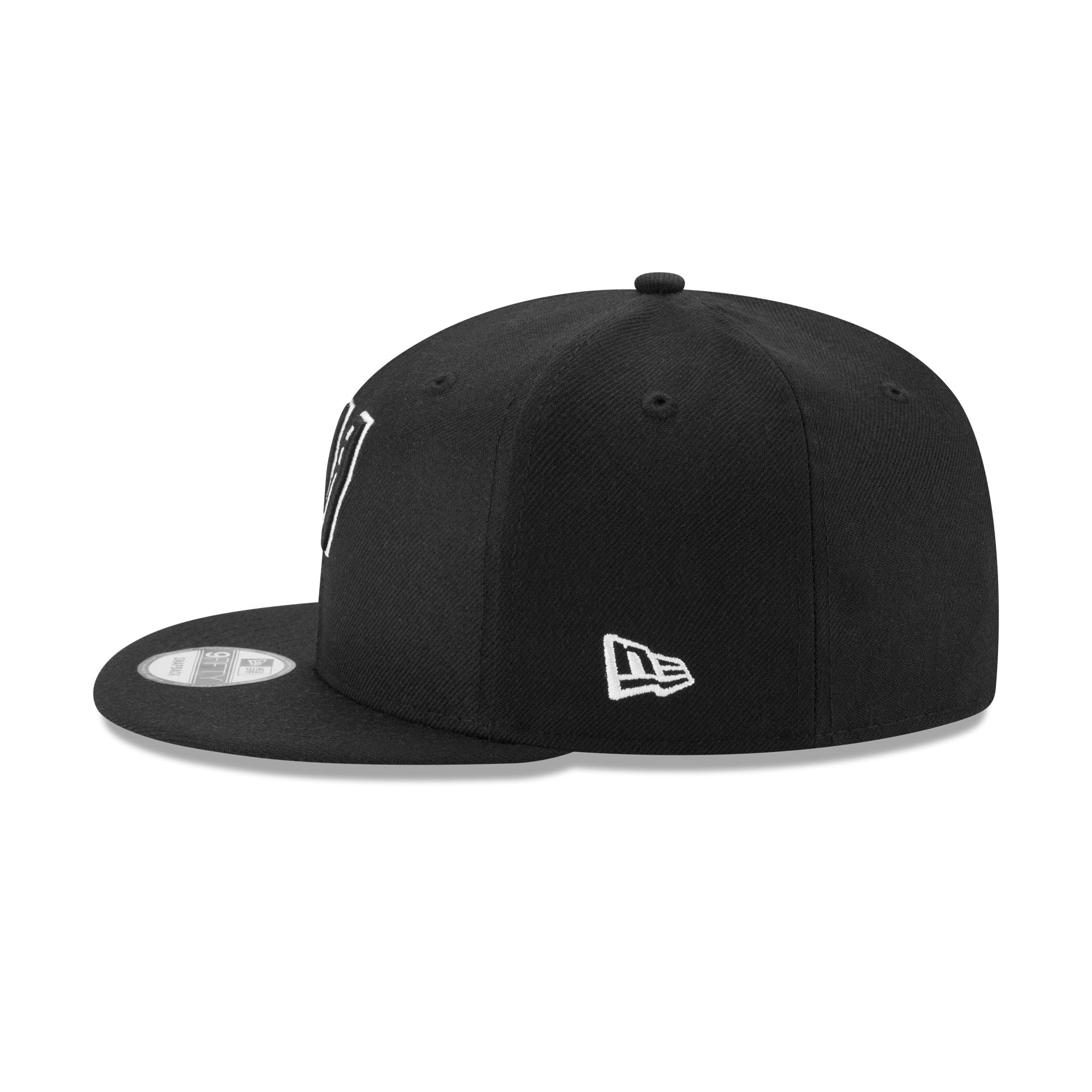 San Antonio Spurs Basic Black & White 9FIFTY Snapback Hat - Image 4